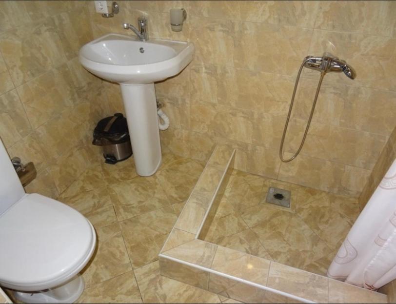 גגרה Hotel Sea מראה חיצוני תמונה