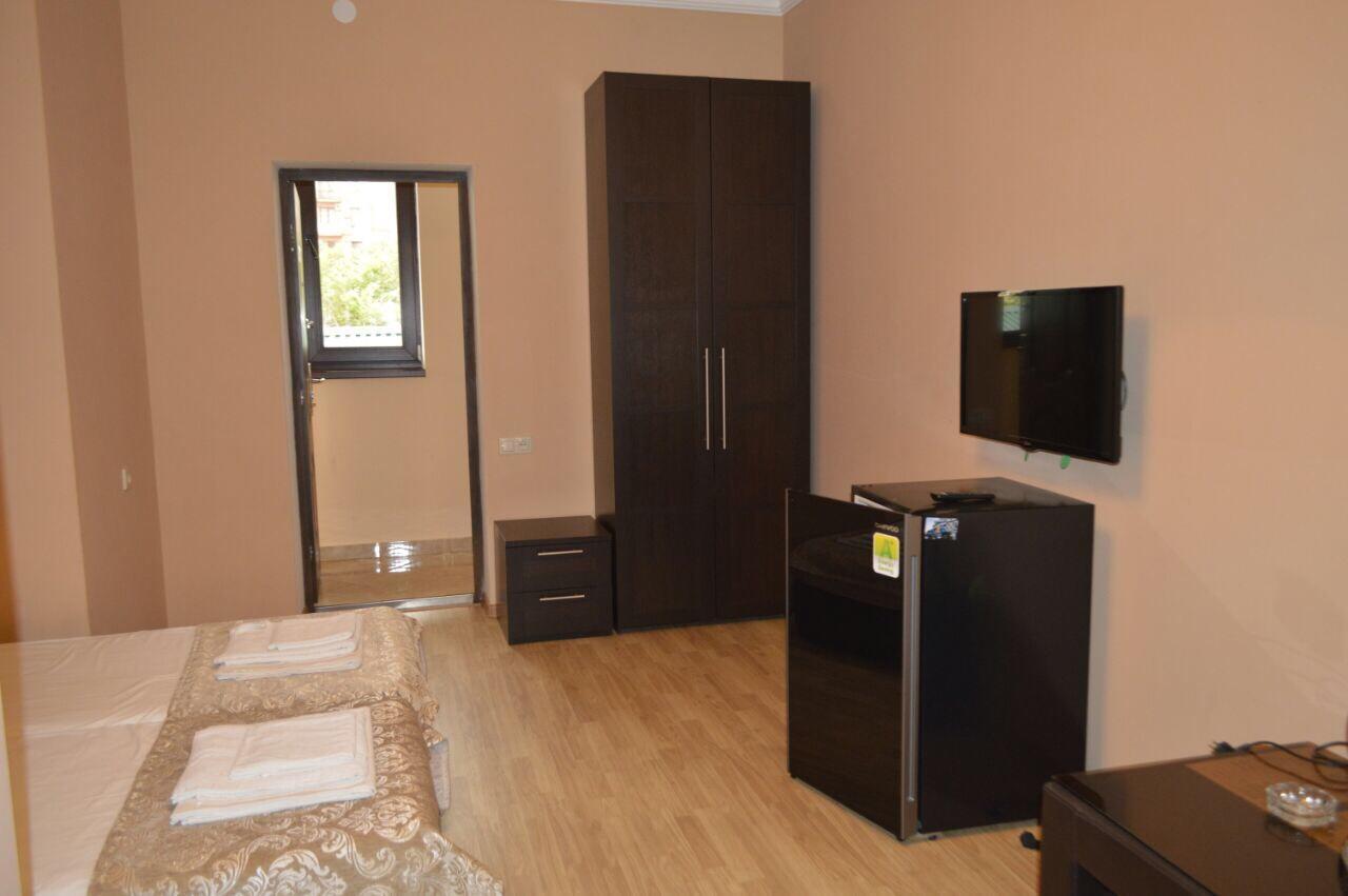גגרה Hotel Sea מראה חיצוני תמונה